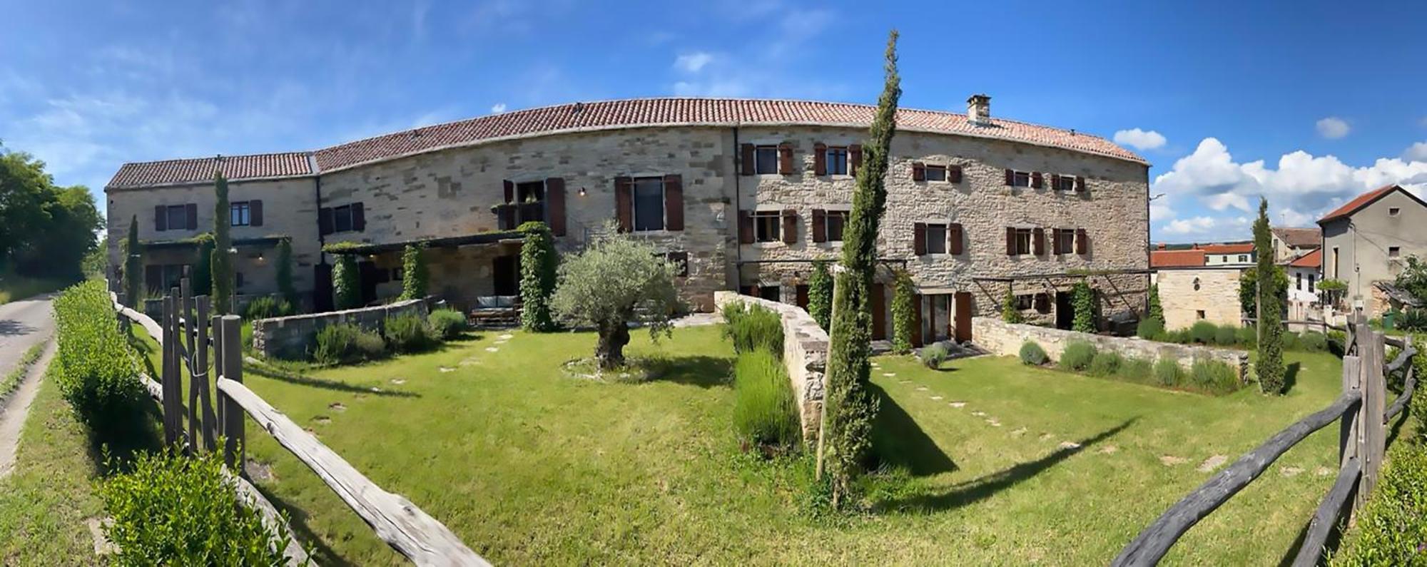 Villas Martincici With Large Pool โกรชน์ยัน ภายนอก รูปภาพ